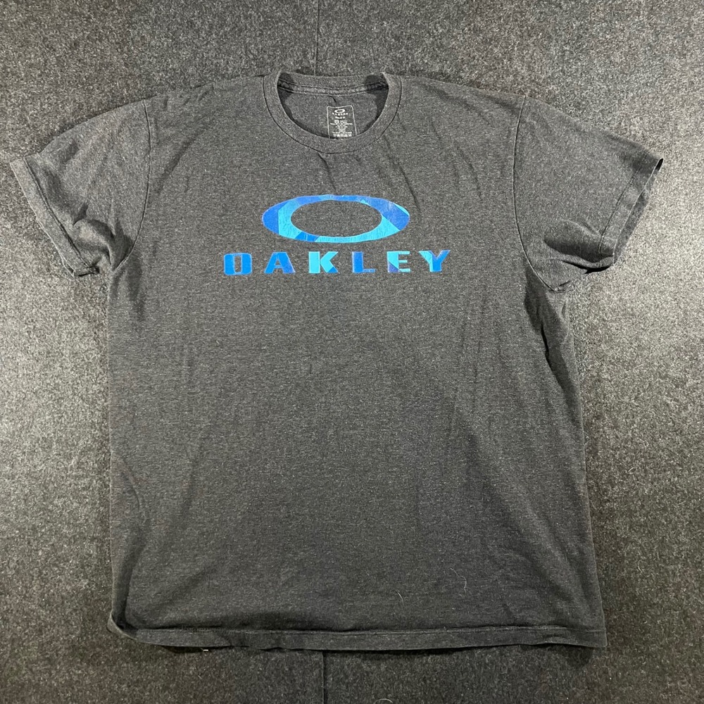 Oakley T-Shirt Mens XL Gray Blue Logo Graphic Short Sleeve Buckle Exclusive Tee